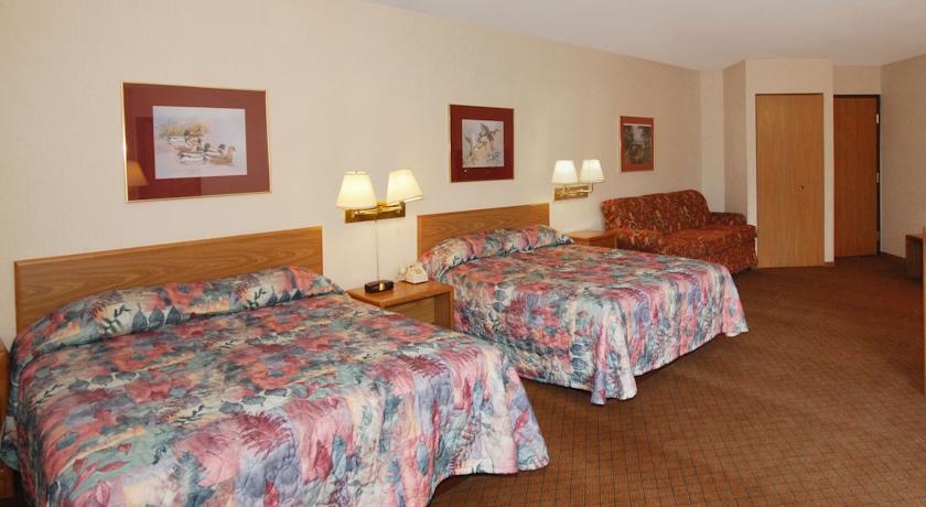 Econo Lodge Inn & Suites Меномони Екстериор снимка